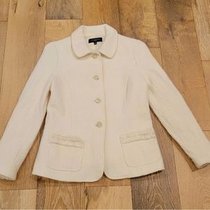 Talbots cream blazer, excellent condition 🤩